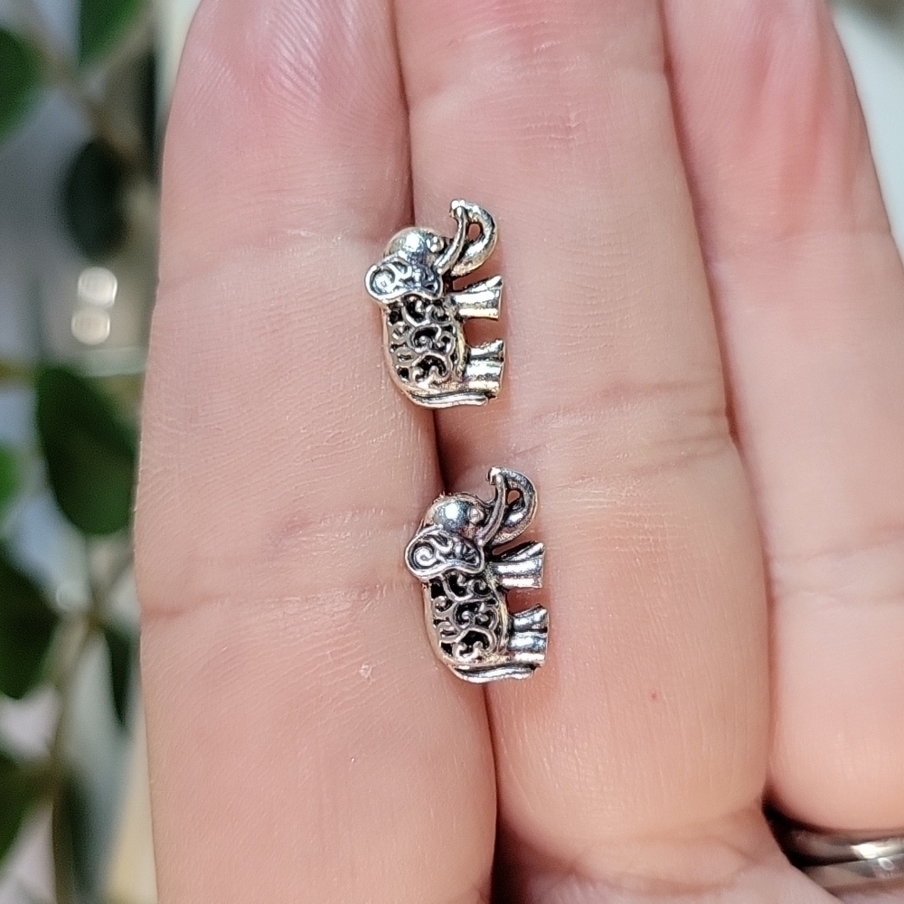 Scrolled Elephant Stud Earrings, unisex - Picture 7 of 7